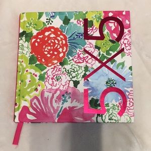 Lilly Pulitzer 5x5 table book